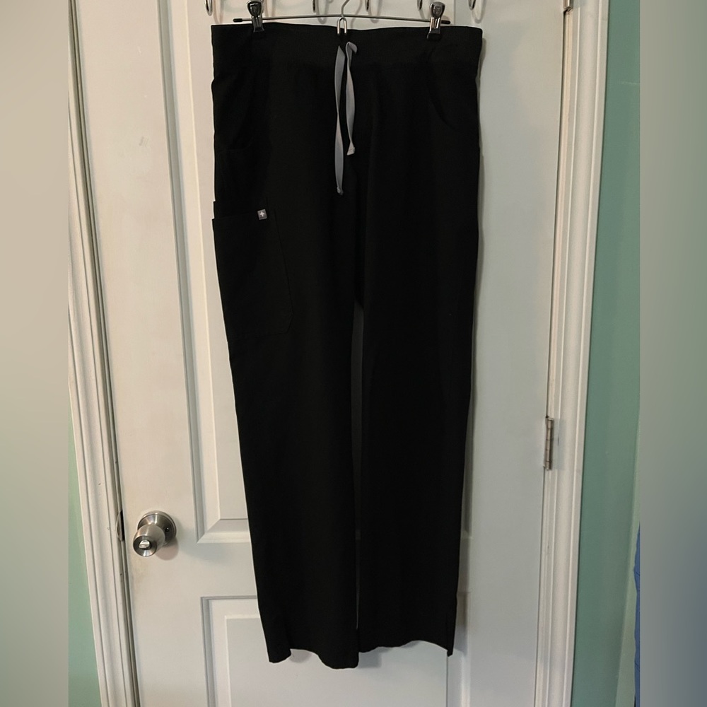 Figs Kade black scrub pants medium/tall